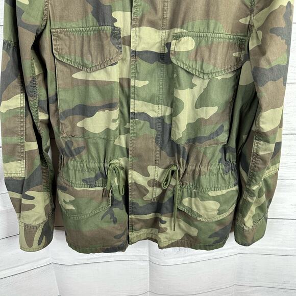 TNA Aritzia Womens size Small Camo Utility Jacket Green Adjustable Waist - Picture 4 of 14